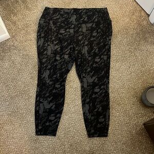 Printed Leggings With Pockets